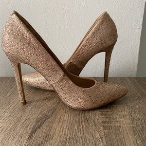 Rose Gold Studded pumps